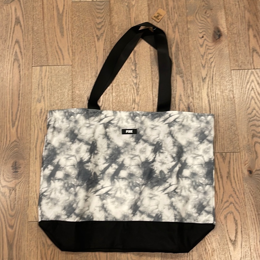 Pink tote